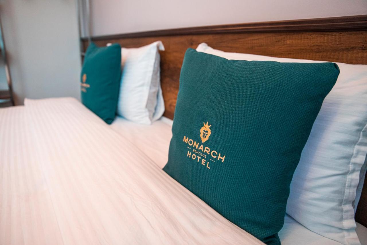 Monarch Boutique Hotel Призрен Екстериор снимка