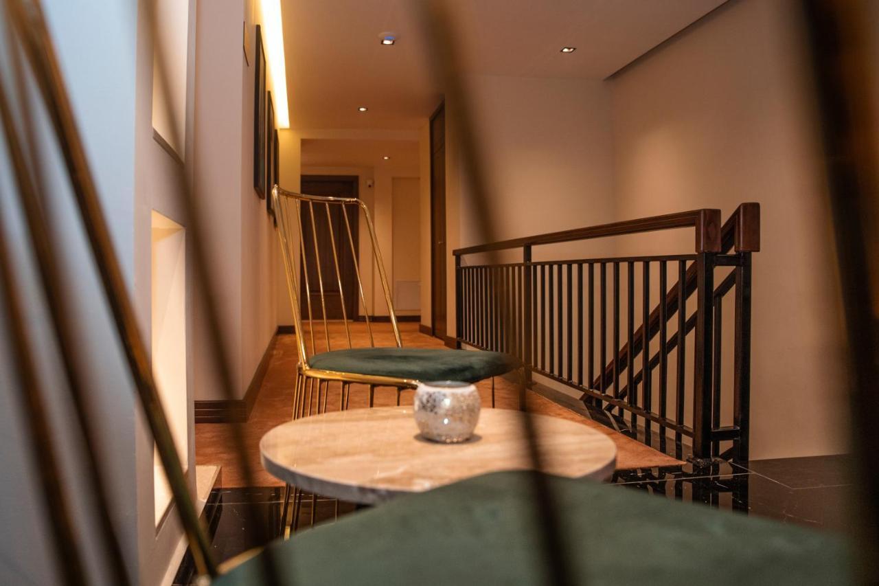 Monarch Boutique Hotel Призрен Екстериор снимка
