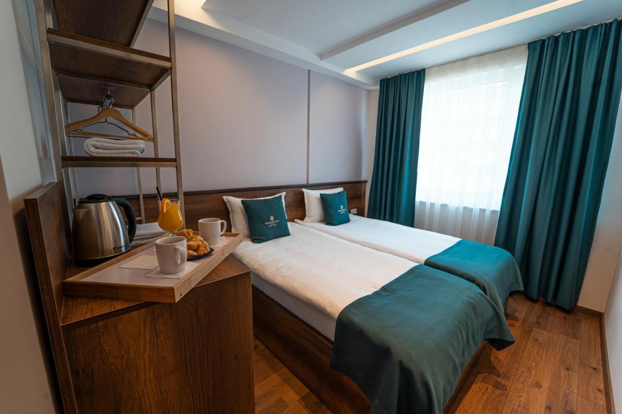 Monarch Boutique Hotel Призрен Екстериор снимка